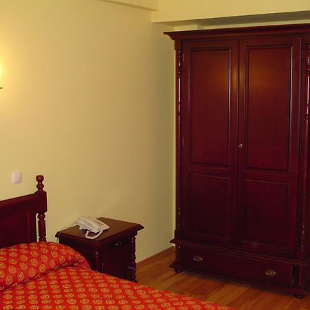 Hotel Europa Плоєшті Номер фото
