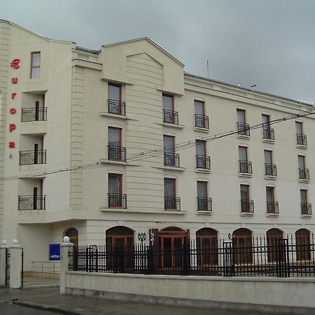 Hotel Europa Плоєшті Екстер'єр фото