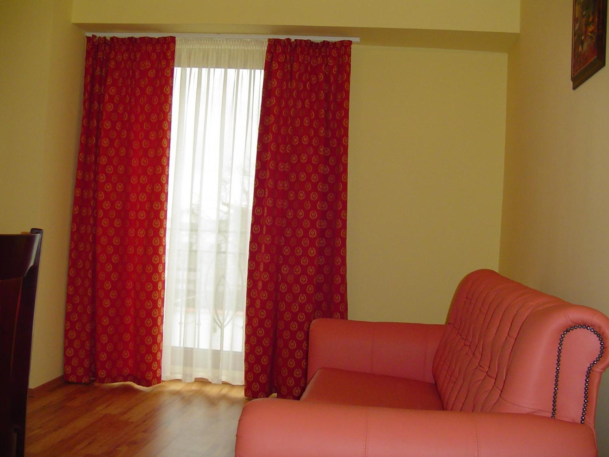Hotel Europa Плоєшті Екстер'єр фото