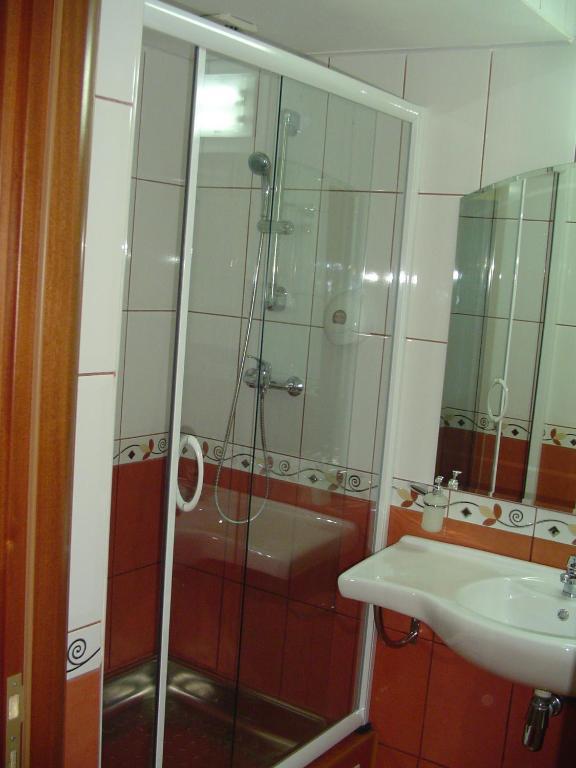 Hotel Europa Плоєшті Номер фото