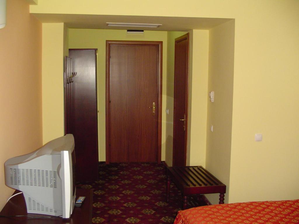 Hotel Europa Плоєшті Номер фото