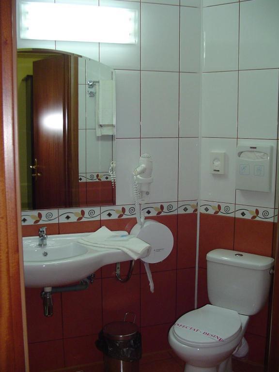 Hotel Europa Плоєшті Номер фото