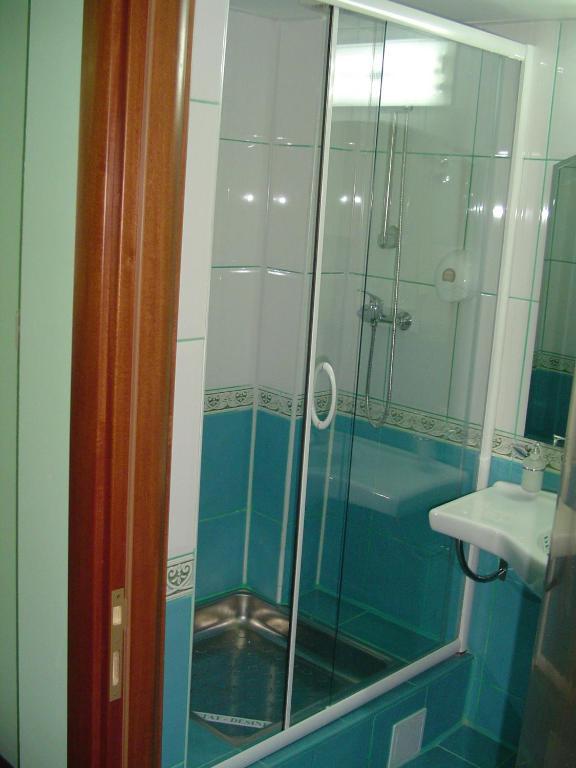 Hotel Europa Плоєшті Номер фото